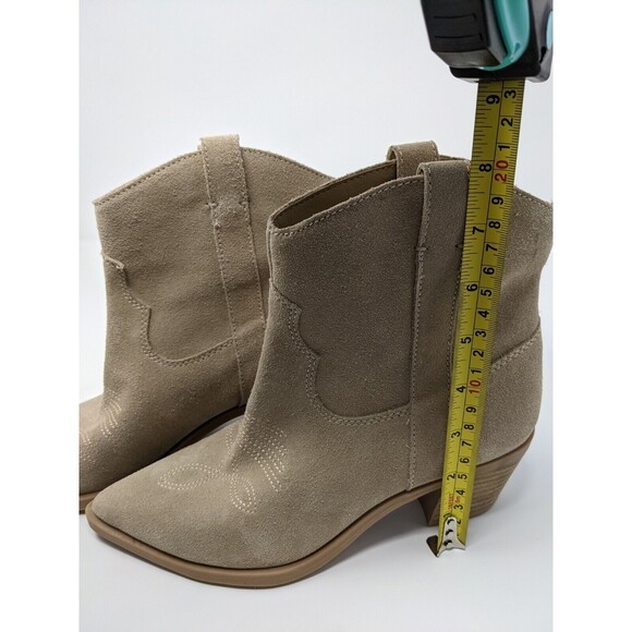 Dolce Vita Ankle Suede Boots Western Beige Slip On Wedge Booties Size 7.5 NEW - Picture 7 of 8